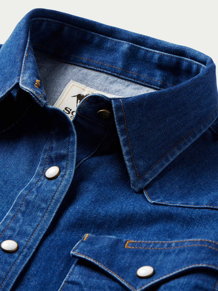 WOMENS WESTERN DENIM PEARL SNAP SHIRT - Schaefer Outfitter