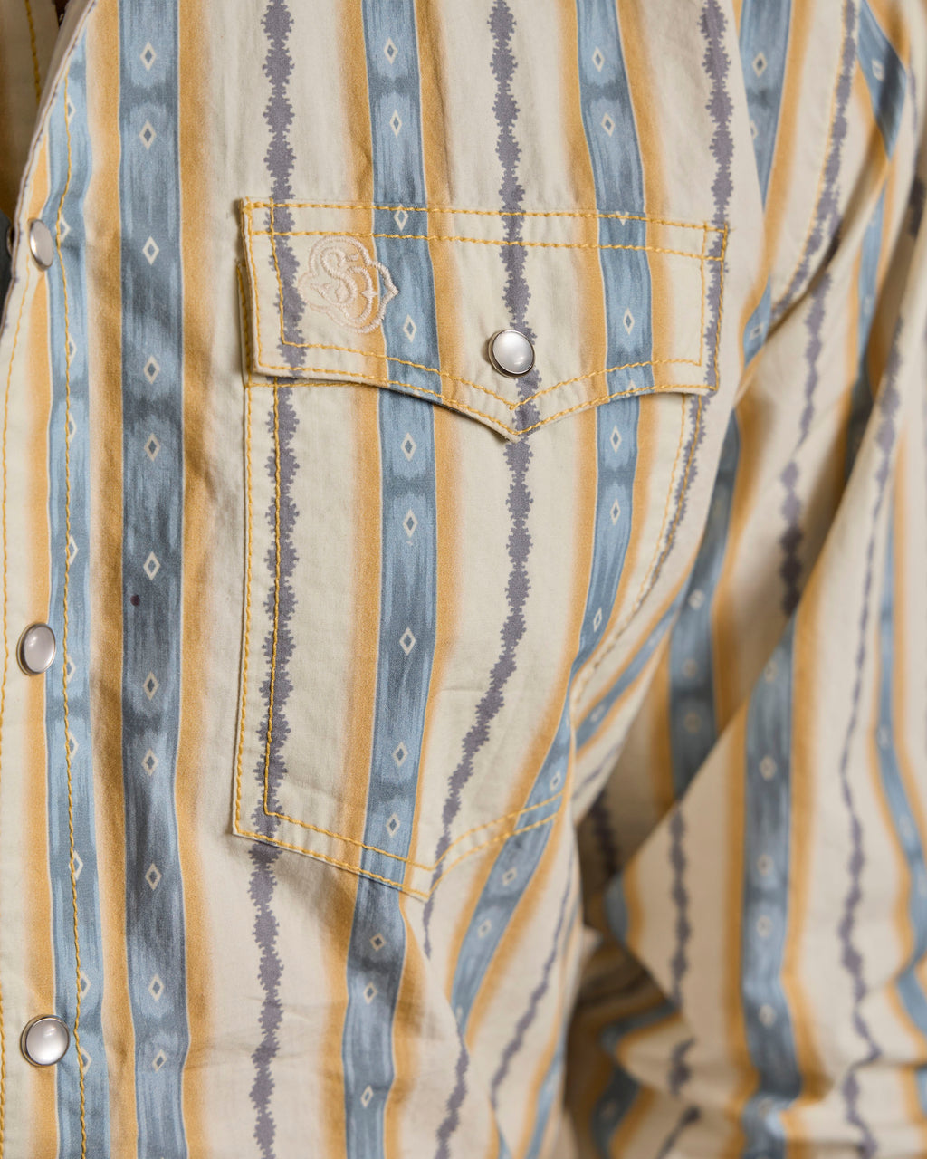 Cotton snap shirt chest pocket with snap buttons, blue-and-white striped yoke