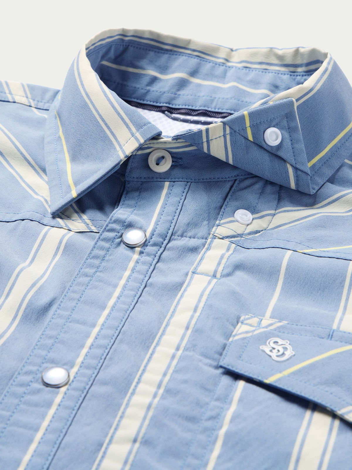 RangeTek western snap shirt close-up of collar and placket with snap buttons