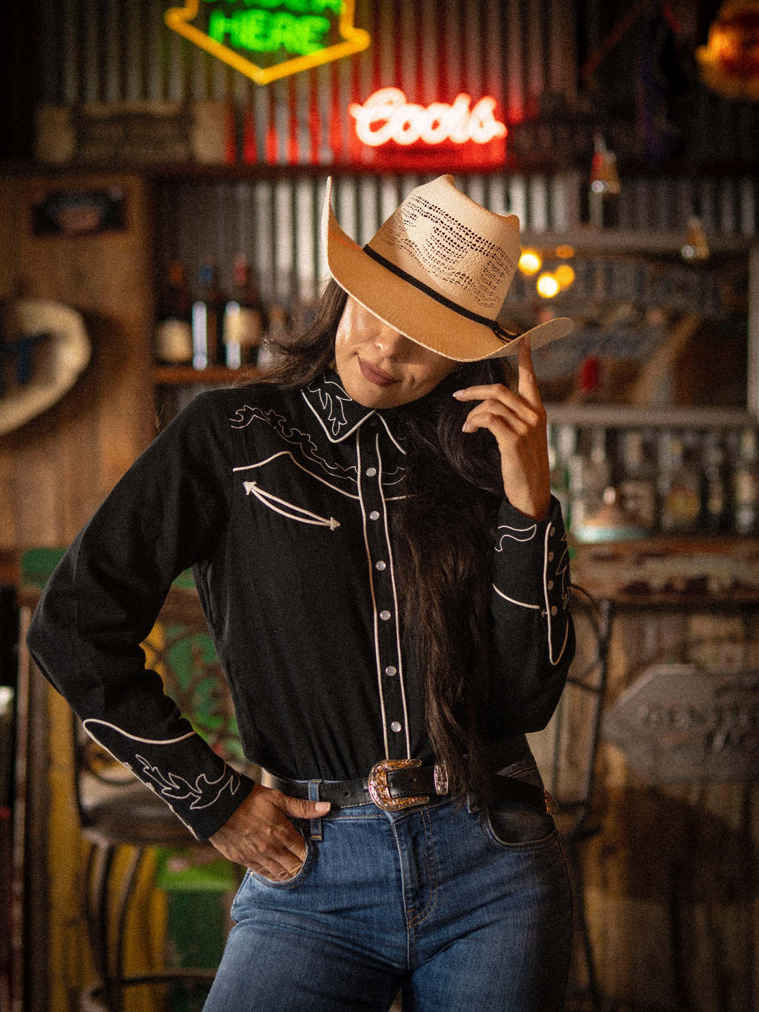 WOMEN'S EMBROIDERED DALE SHIRT - Schaefer Outfitter