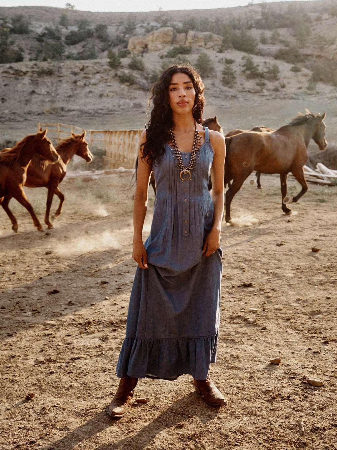 LACI DRESS - Schaefer Outfitter