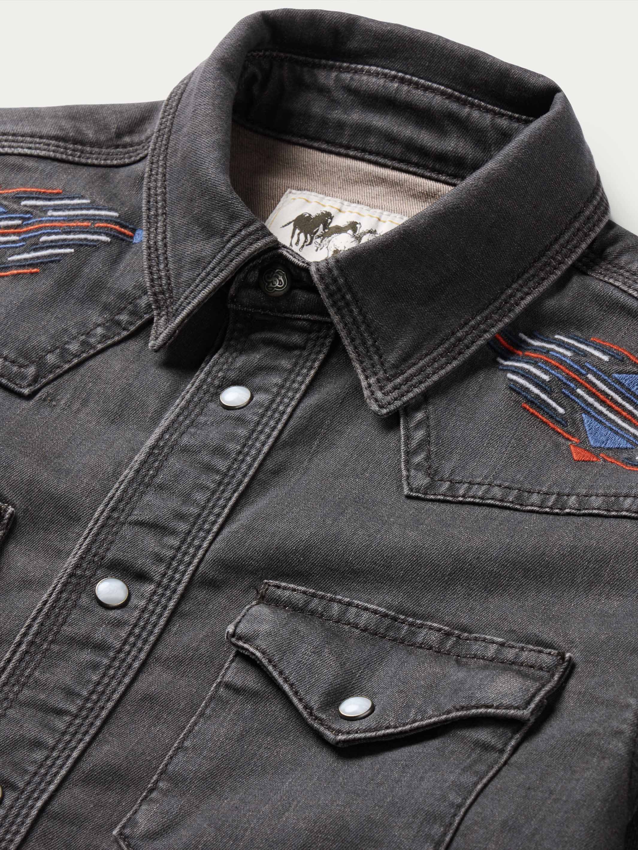 Women's Embroidered Denim Snap Shirt | Schaefer Outfitter
