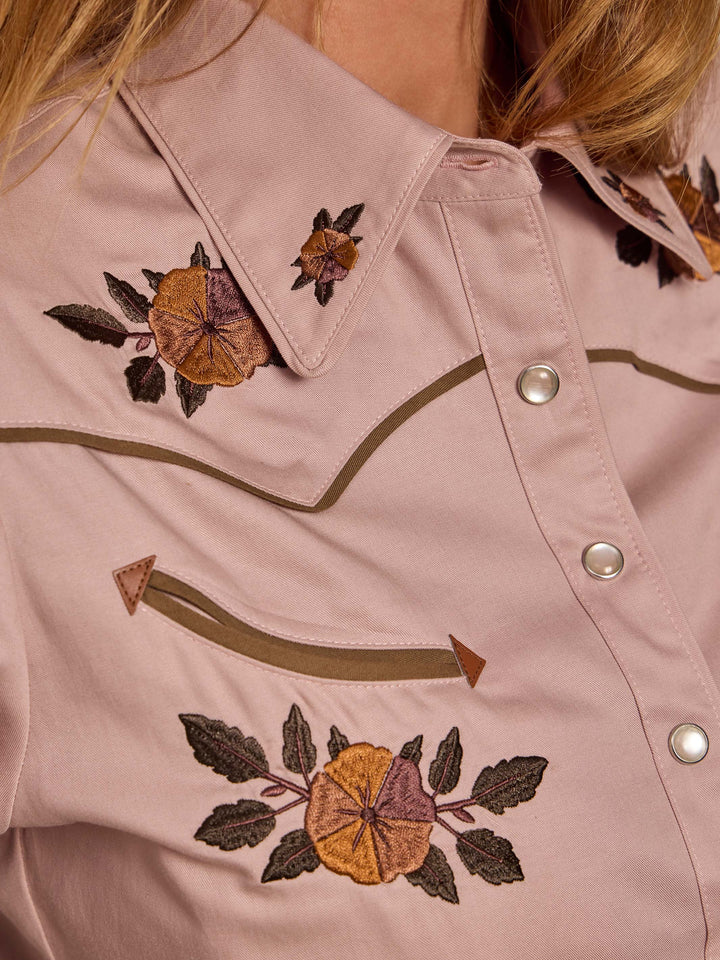 Women's Embroidered Snap Shirt - Schaefer Outfitter