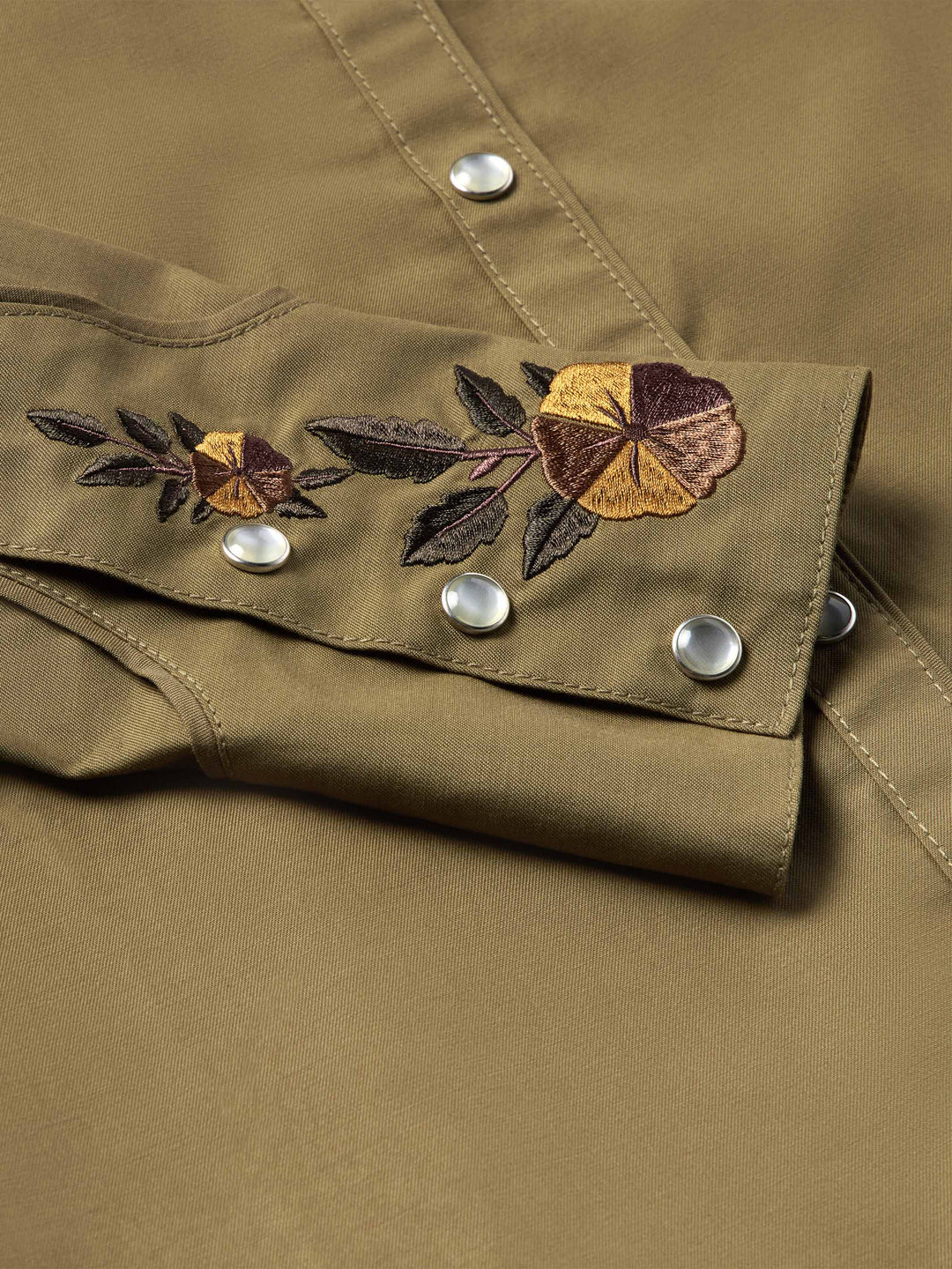 WOMENS EMBROIDERED SNAP SHIRT - Schaefer Outfitter