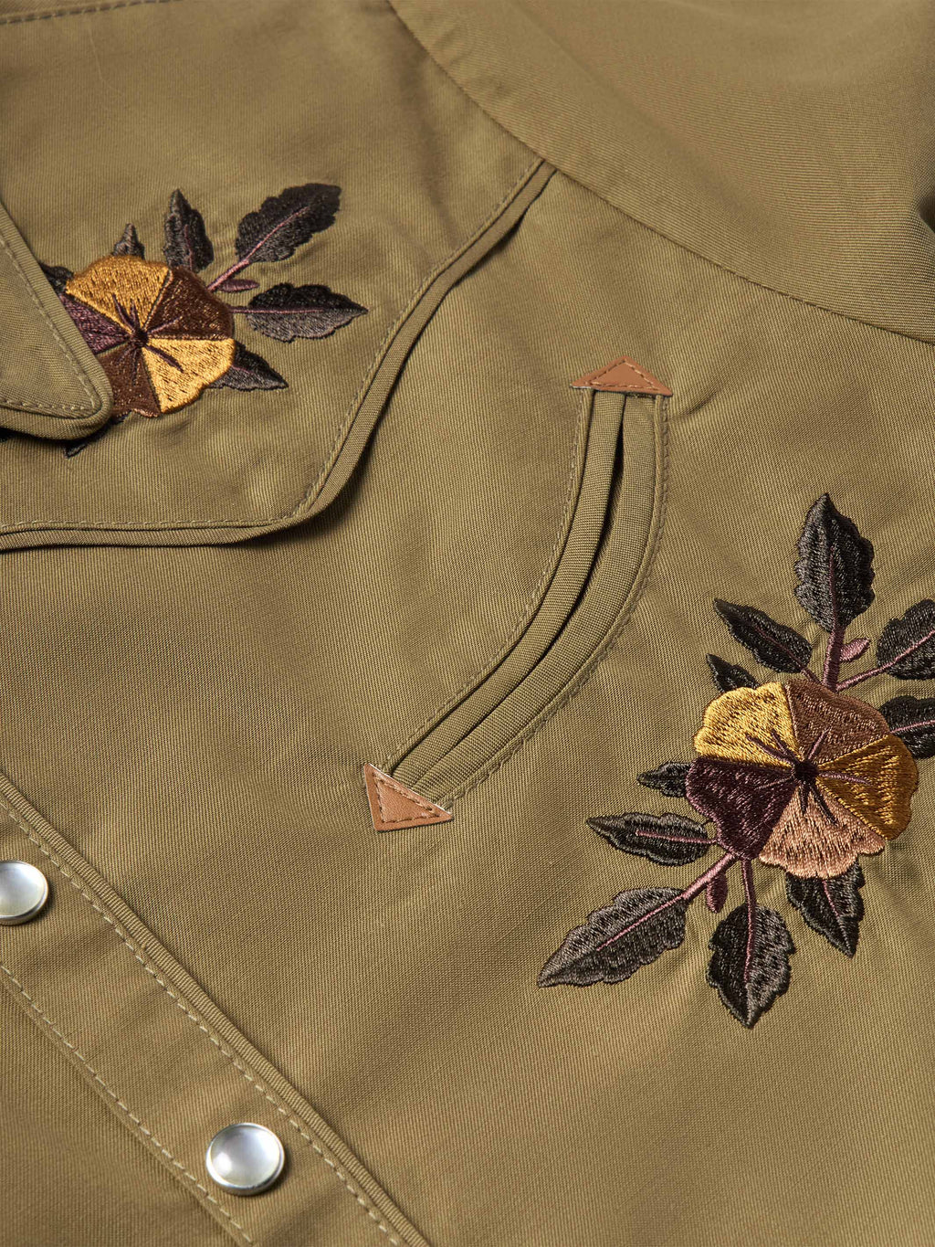 WOMENS EMBROIDERED SNAP SHIRT - Schaefer Outfitter