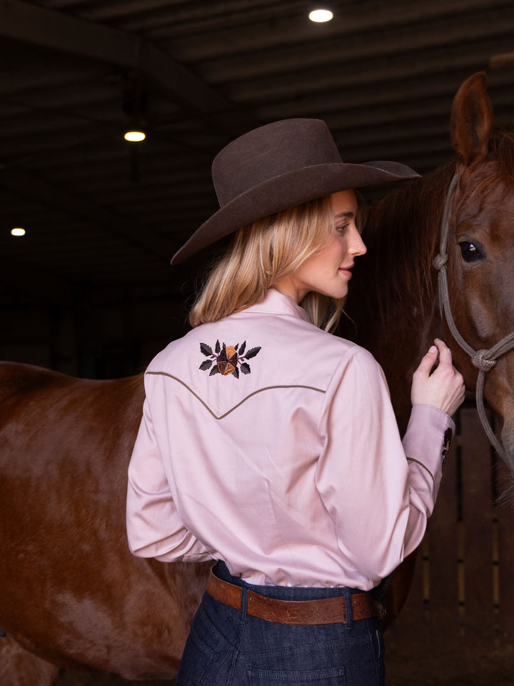 Women's Embroidered Snap Shirt - Schaefer Outfitter